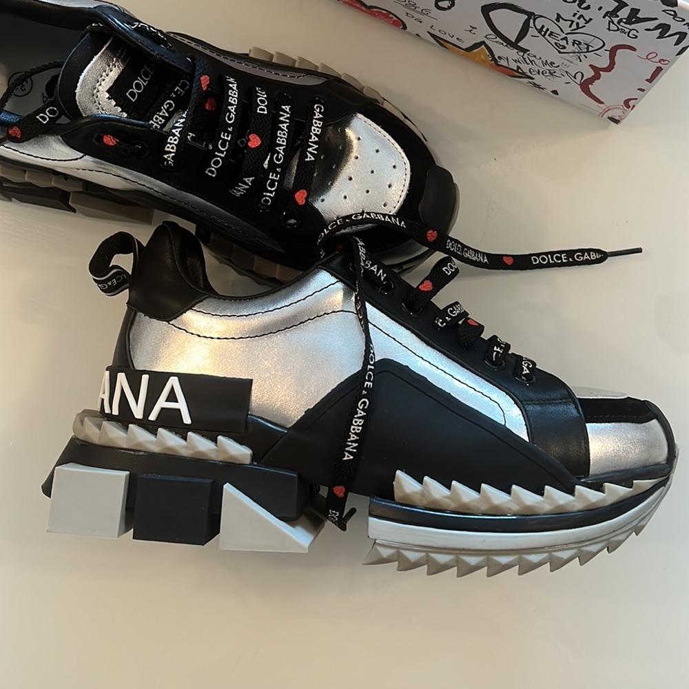 NEW Dolce and Gabbana black and silver shoes size 37